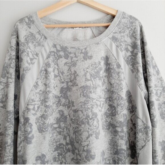 OLD NAVY Active Sweatshirt Mesh Panel Floral Pattern Grey Sz XXL - Picture 3 of 12
